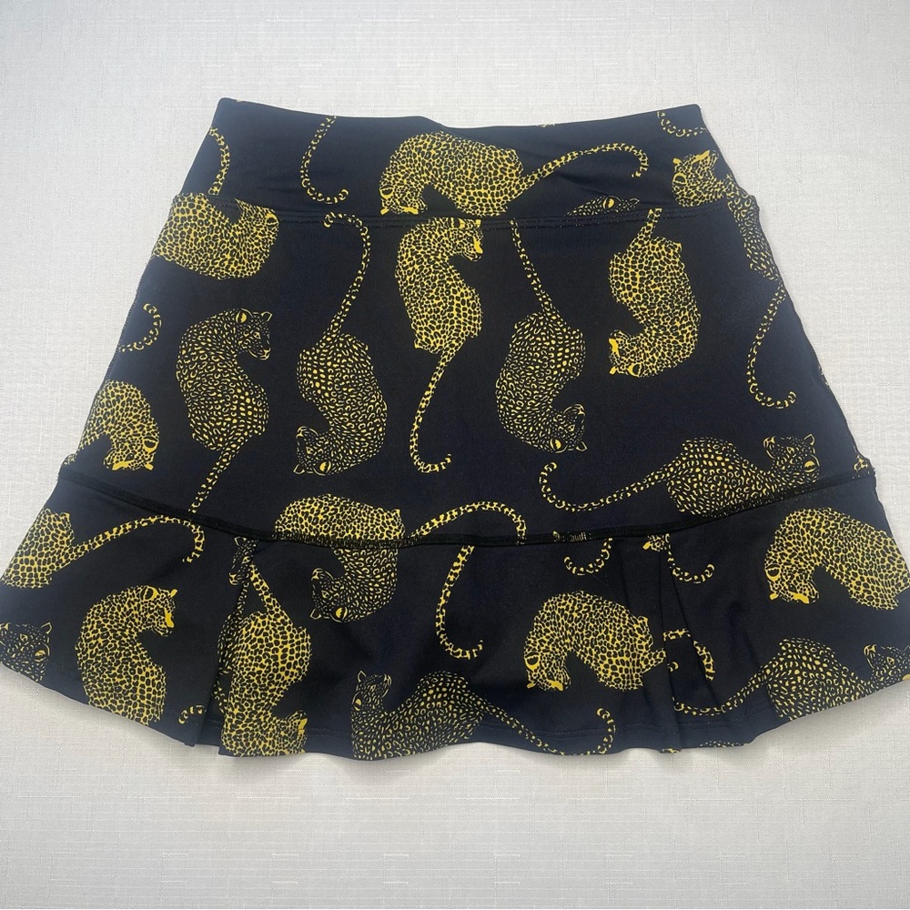 Women’s Dona Jo Leopard Print gold Black tennis golf Skirt size 1